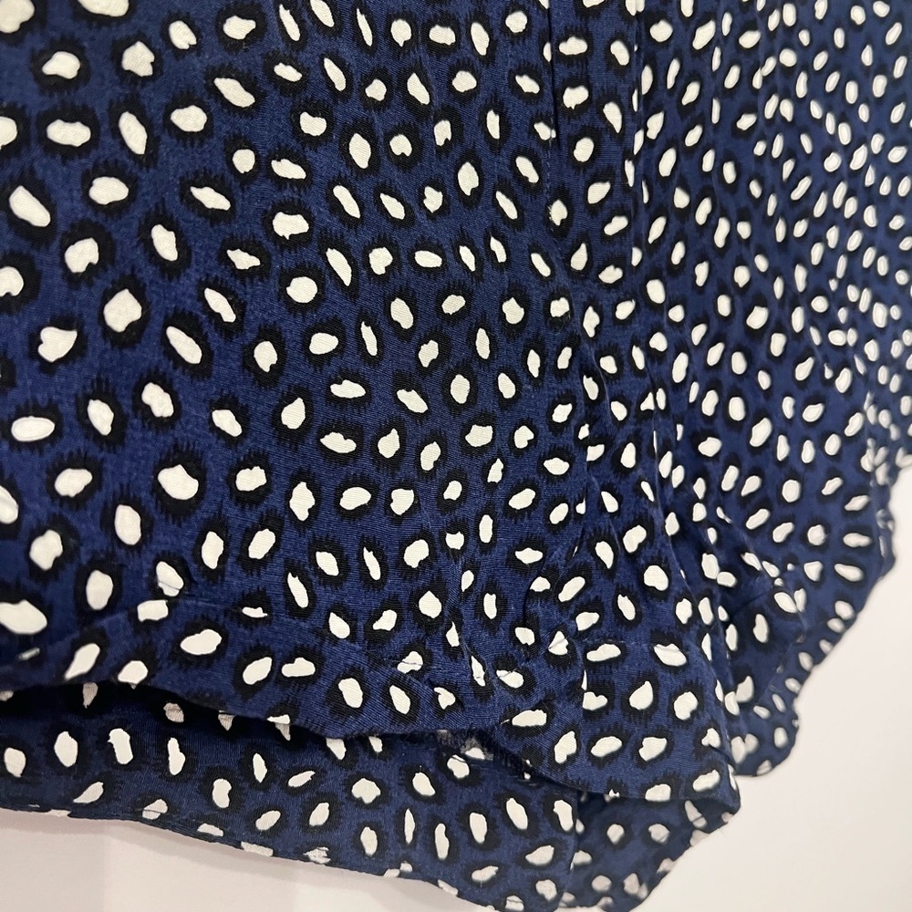 Topshop Navy and White Patterned High Waist Shorts - Picture 5 of 12